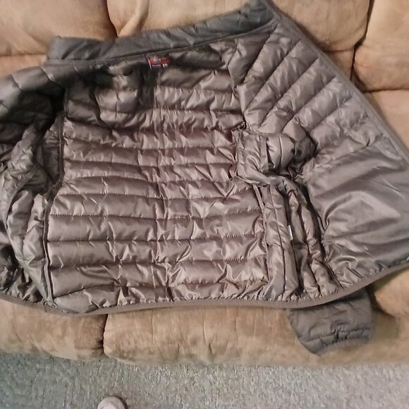 MEN'S ALPINE SWISS PUFFER JACKET - Picture 4 of 8
